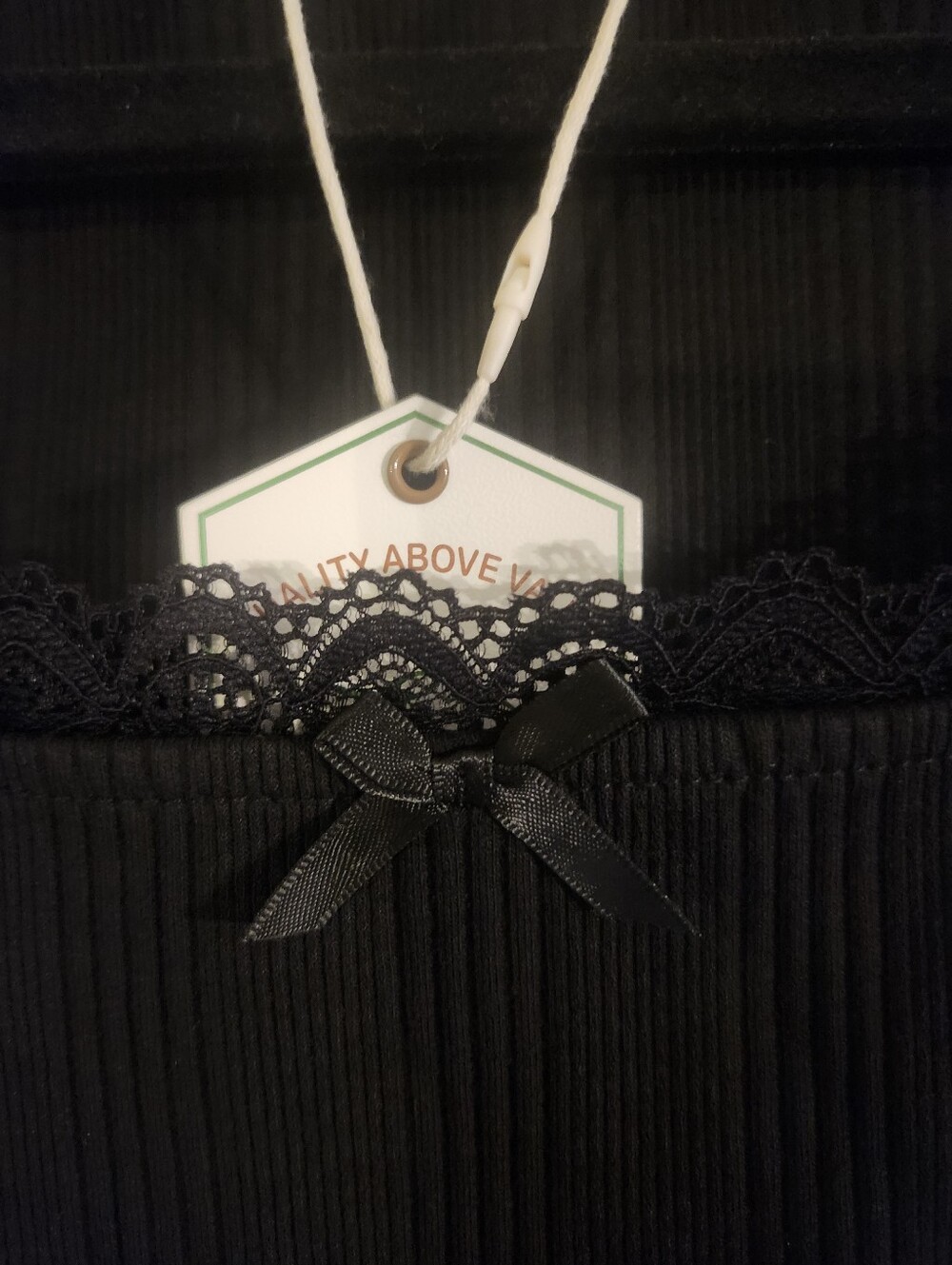 🖤NIP/NWT New In "Onyx🖤 Lace And Bow🎀 Trim Square Neckline Top" Black🖤 Medium - Picture 11 of 15